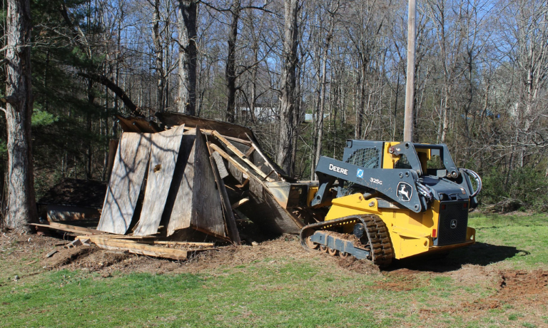 Shed Demolition Service Bedford Heights OH - Fast Junk