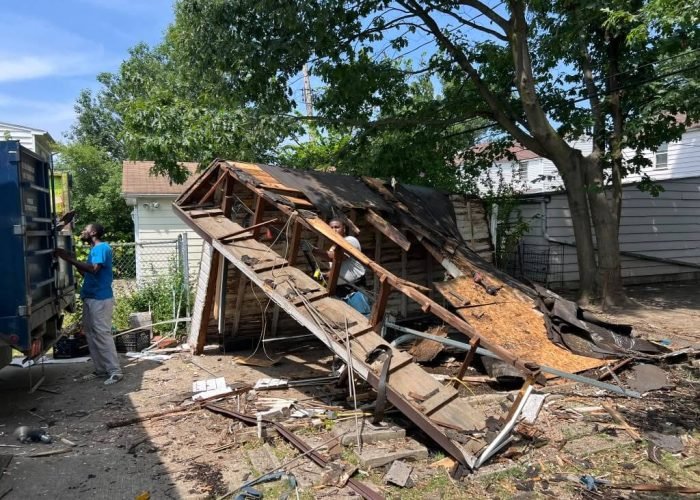 Construction-debris-removal-cleveland-oh